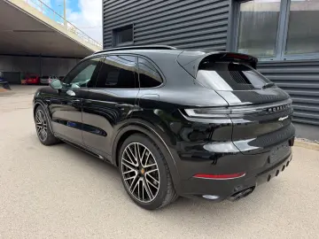 PORSCHE Cayenne S E-Hybrid SportDesign HA-Lenk PDCC AHK