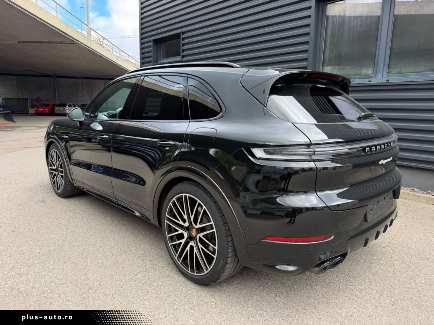 PORSCHE Cayenne S E-Hybrid SportDesign HA-Lenk PDCC AHK