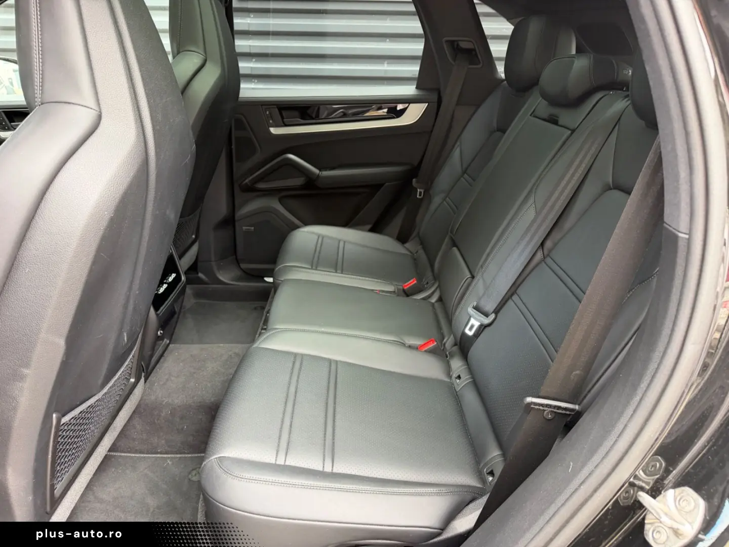 PORSCHE Cayenne S E-Hybrid SportDesign HA-Lenk PDCC AHK