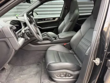 PORSCHE Cayenne S E-Hybrid SportDesign HA-Lenk PDCC AHK