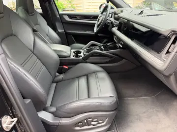 PORSCHE Cayenne S E-Hybrid SportDesign HA-Lenk PDCC AHK