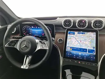 MERCEDES-BENZ GLC 300 d 4MATIC 9G-tronic
