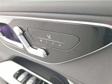 MERCEDES-BENZ GLC 300 d 4MATIC 9G-tronic