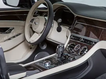 BENTLEY Continental GT  V8 MULLINER