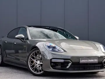 PORSCHE Panamera 4 e-Hybrid PLATINUM EDITION