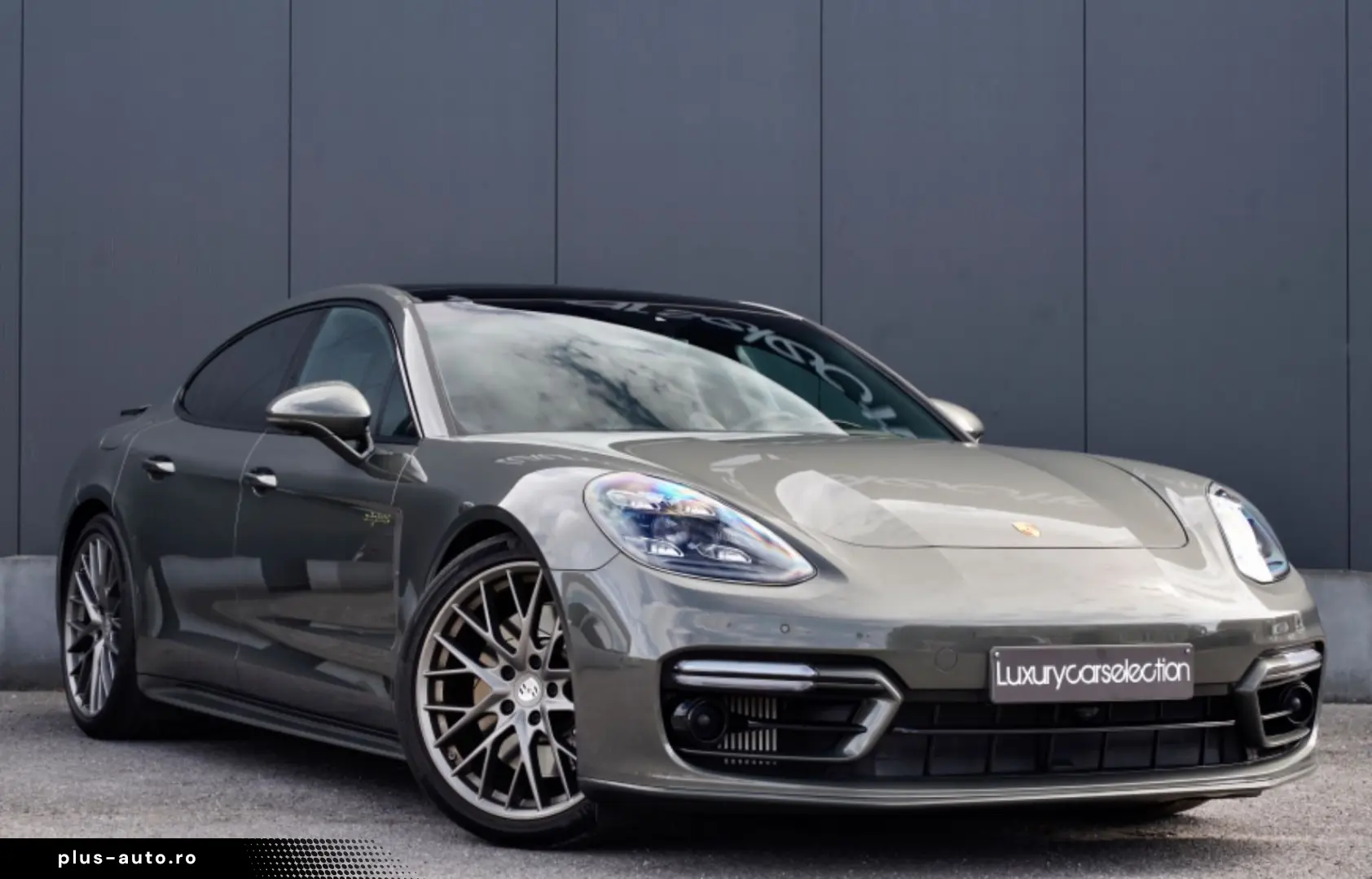 PORSCHE Panamera 4 e-Hybrid PLATINUM EDITION