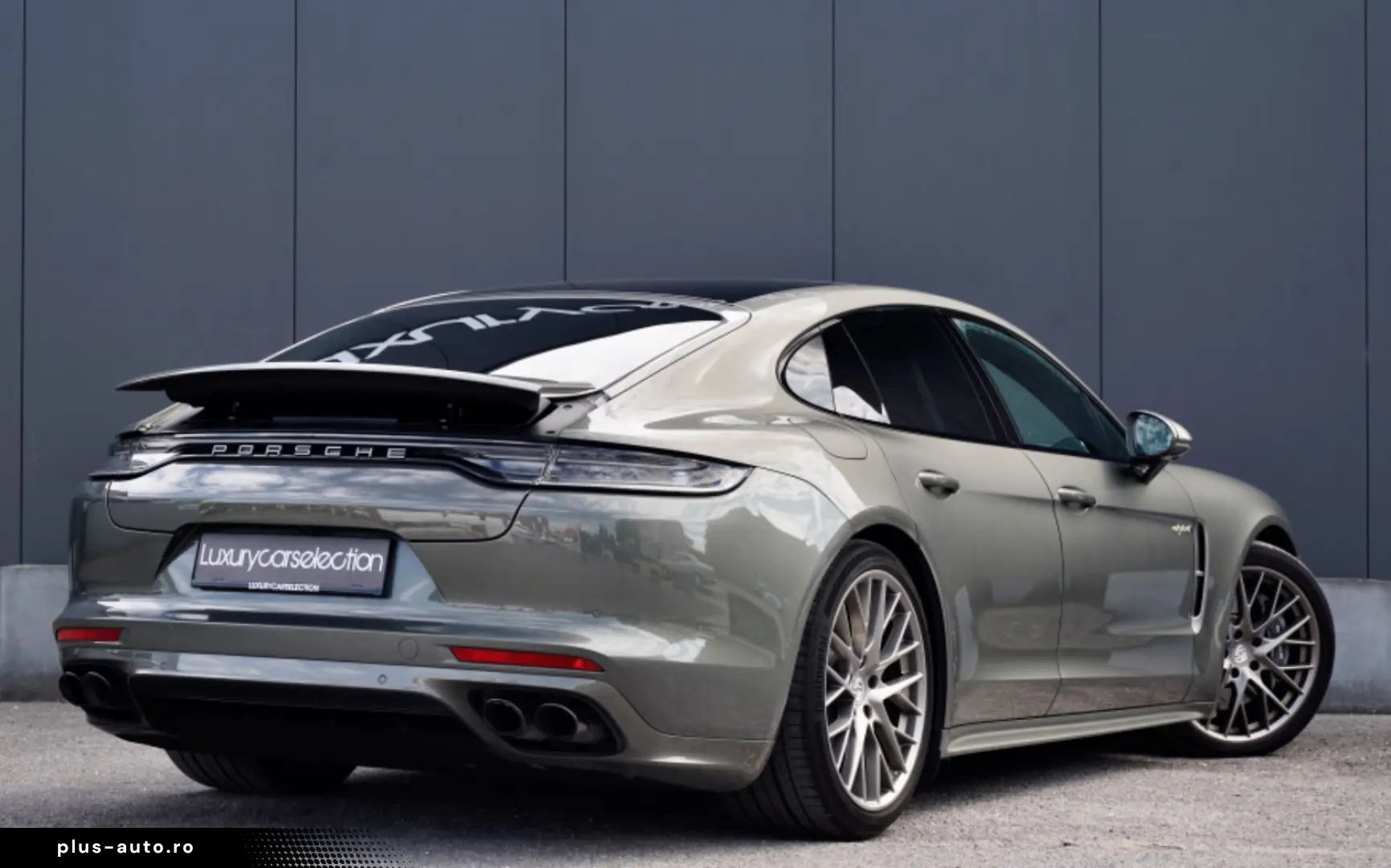 PORSCHE Panamera 4 e-Hybrid PLATINUM EDITION
