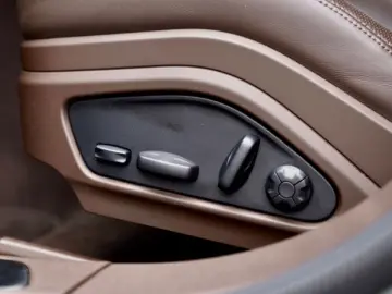 PORSCHE Panamera 4 e-Hybrid PLATINUM EDITION