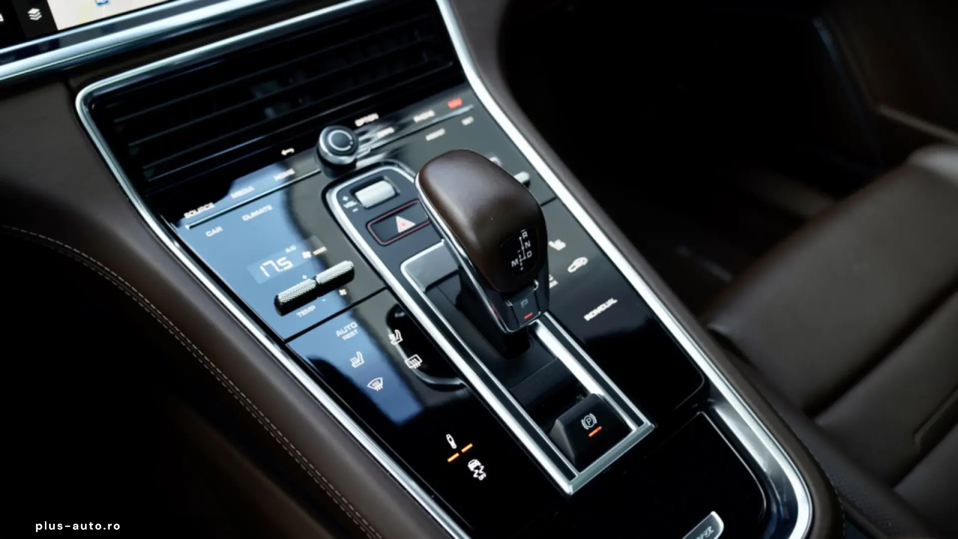 PORSCHE Panamera 4 e-Hybrid PLATINUM EDITION