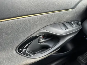 TOYOTA Yaris Cross Hybrid 1.5  4x4 Adventure   JBL