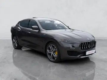Maserati Levante GT Hibrid  Pano  LED  Harman Kardon