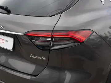 Maserati Levante GT Hibrid  Pano  LED  Harman Kardon