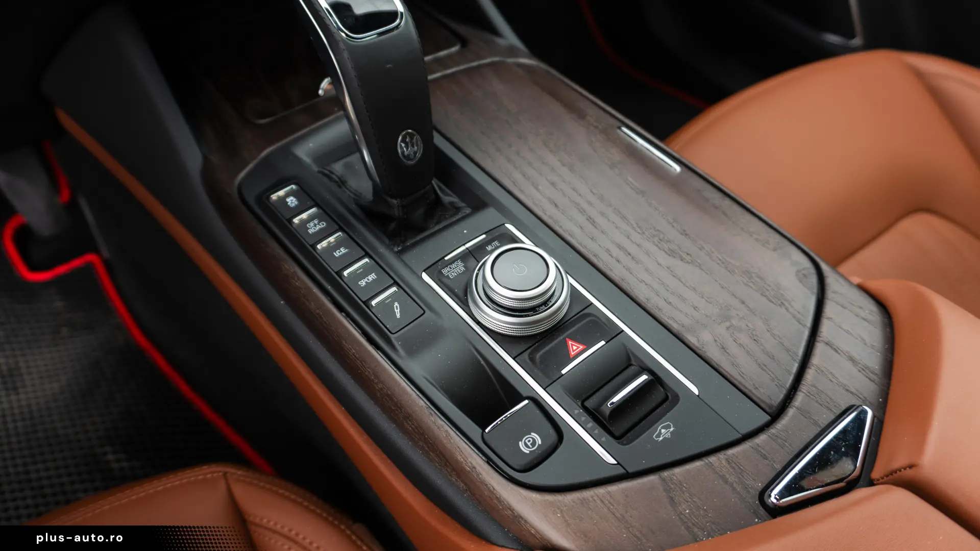 Maserati Levante GT Hibrid  Pano  LED  Harman Kardon