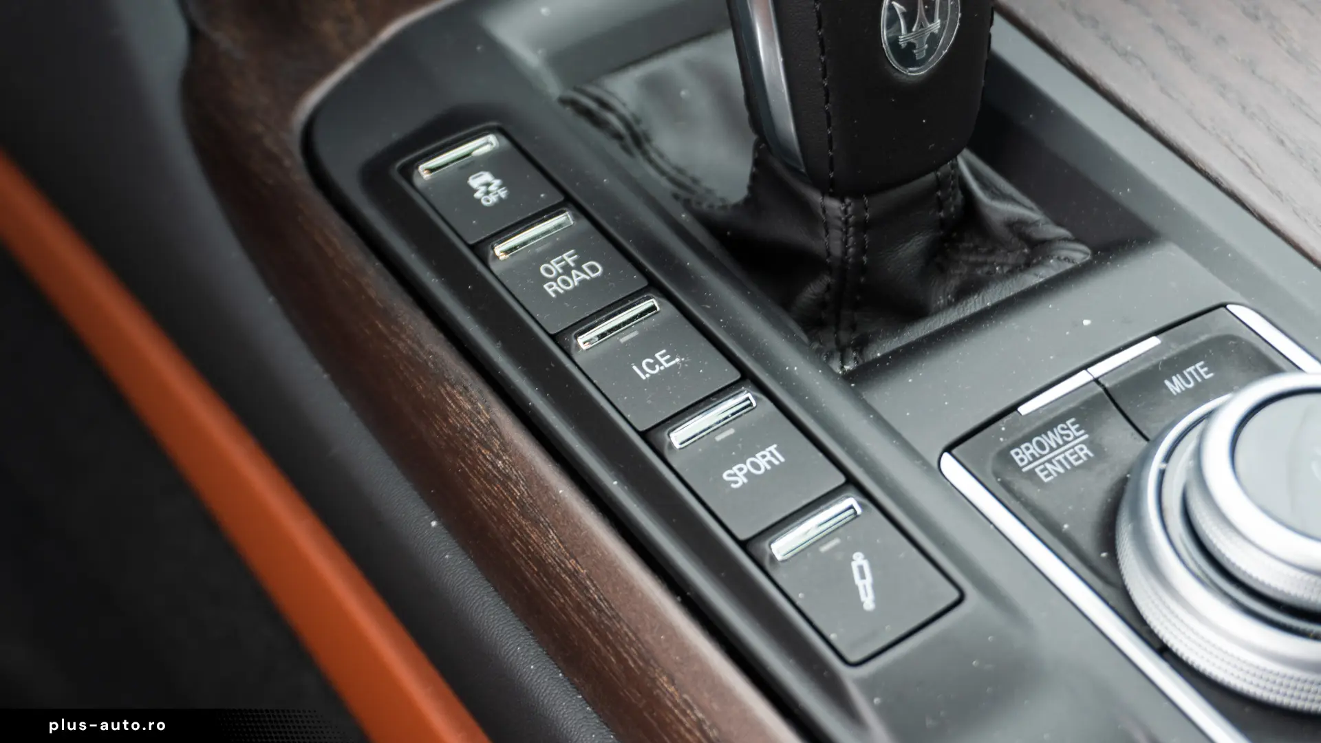 Maserati Levante GT Hibrid  Pano  LED  Harman Kardon