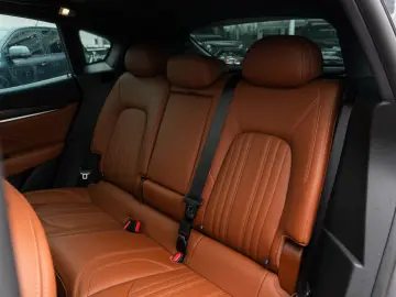 Maserati Levante GT Hibrid  Pano  LED  Harman Kardon