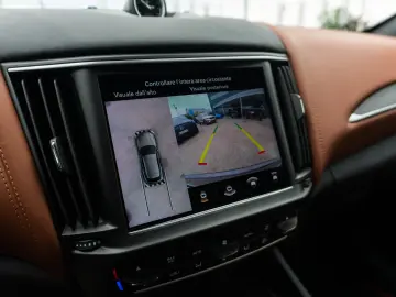 Maserati Levante GT Hibrid  Pano  LED  Harman Kardon
