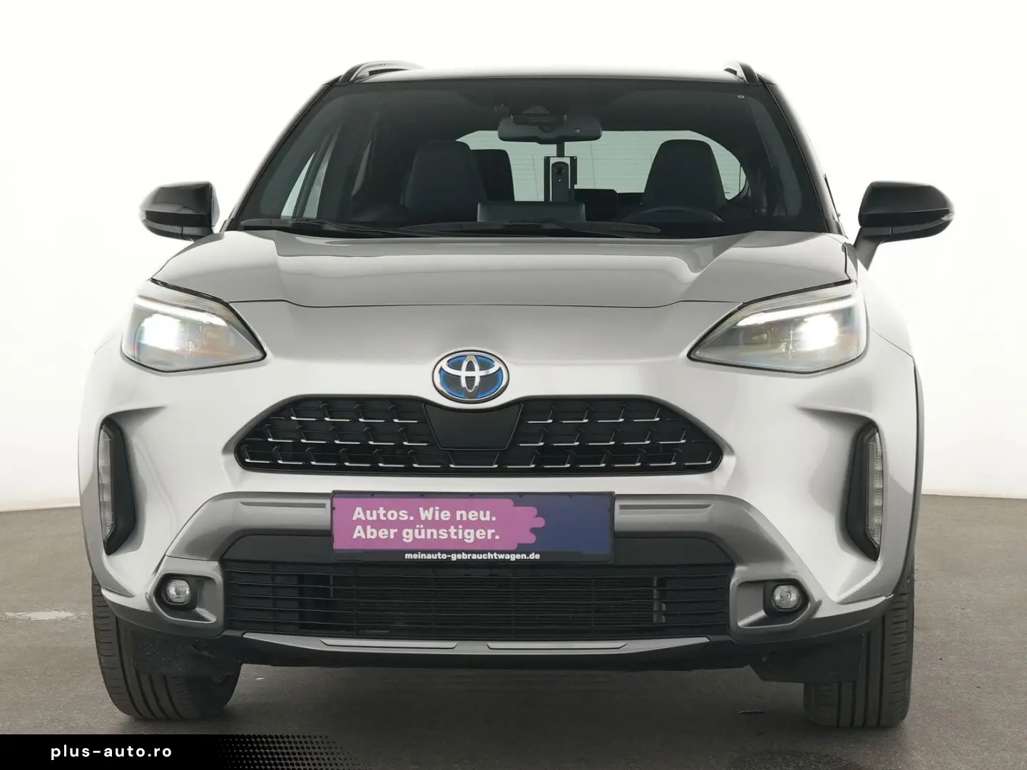 TOYOTA Yaris Cross Pano Kamera LED ACC CarPlay