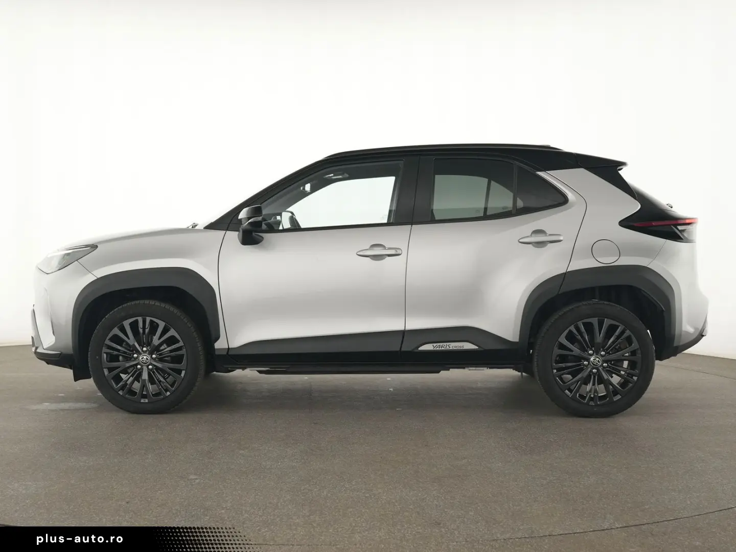 TOYOTA Yaris Cross Pano Kamera LED ACC CarPlay