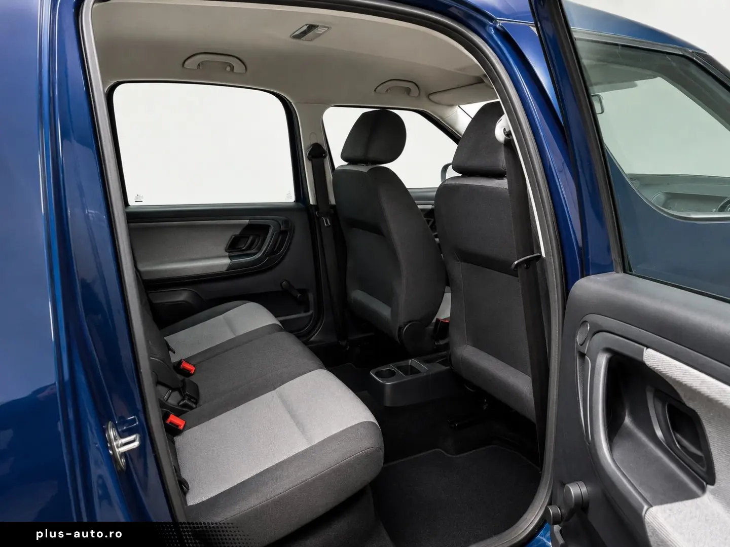 •Skoda Roomster 2015 - 1.6 Diesel Manual•