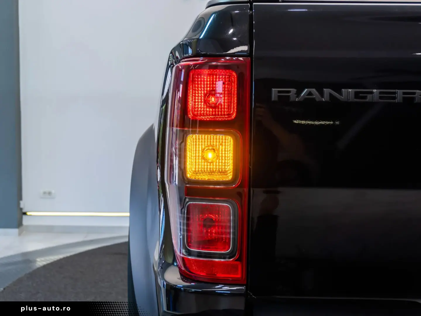 Ford Ranger Raptor 2.0 EcoBlue BI-TURBO 214 CP 4x4 AUTOMAT