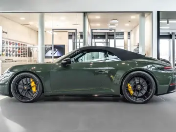 Porsche 992 911 Carrera GTS Cabrio FnW