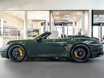 Porsche 992 911 Carrera GTS Cabrio FnW