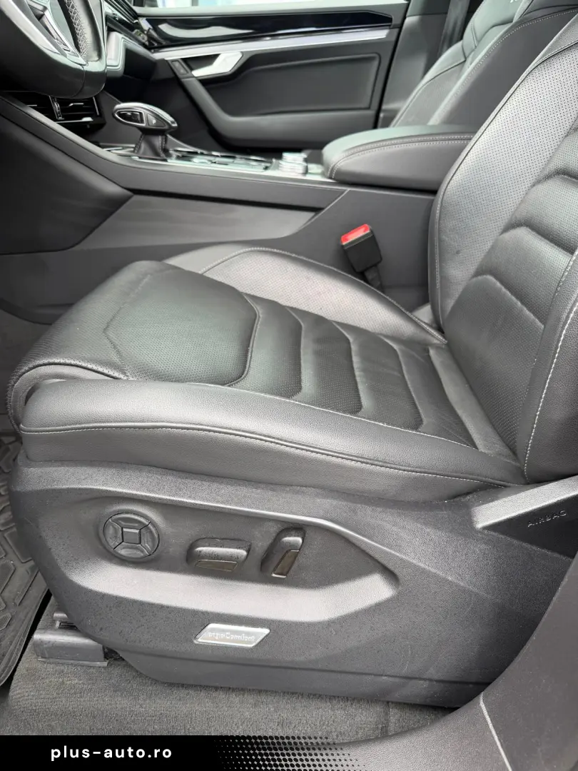 Volkswagen TOUAREG SUV 2020