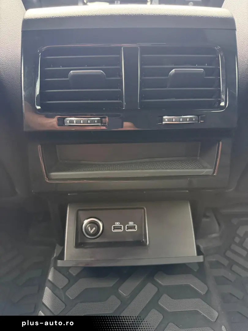 Volkswagen TOUAREG SUV 2020