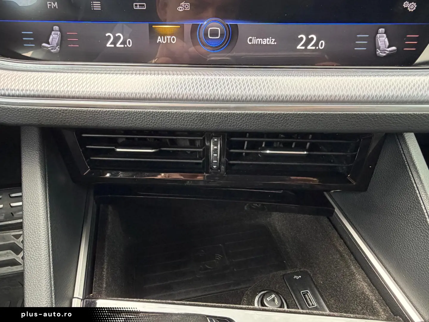 Volkswagen TOUAREG SUV 2020