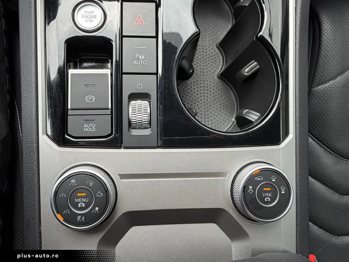 Volkswagen TOUAREG SUV 2020