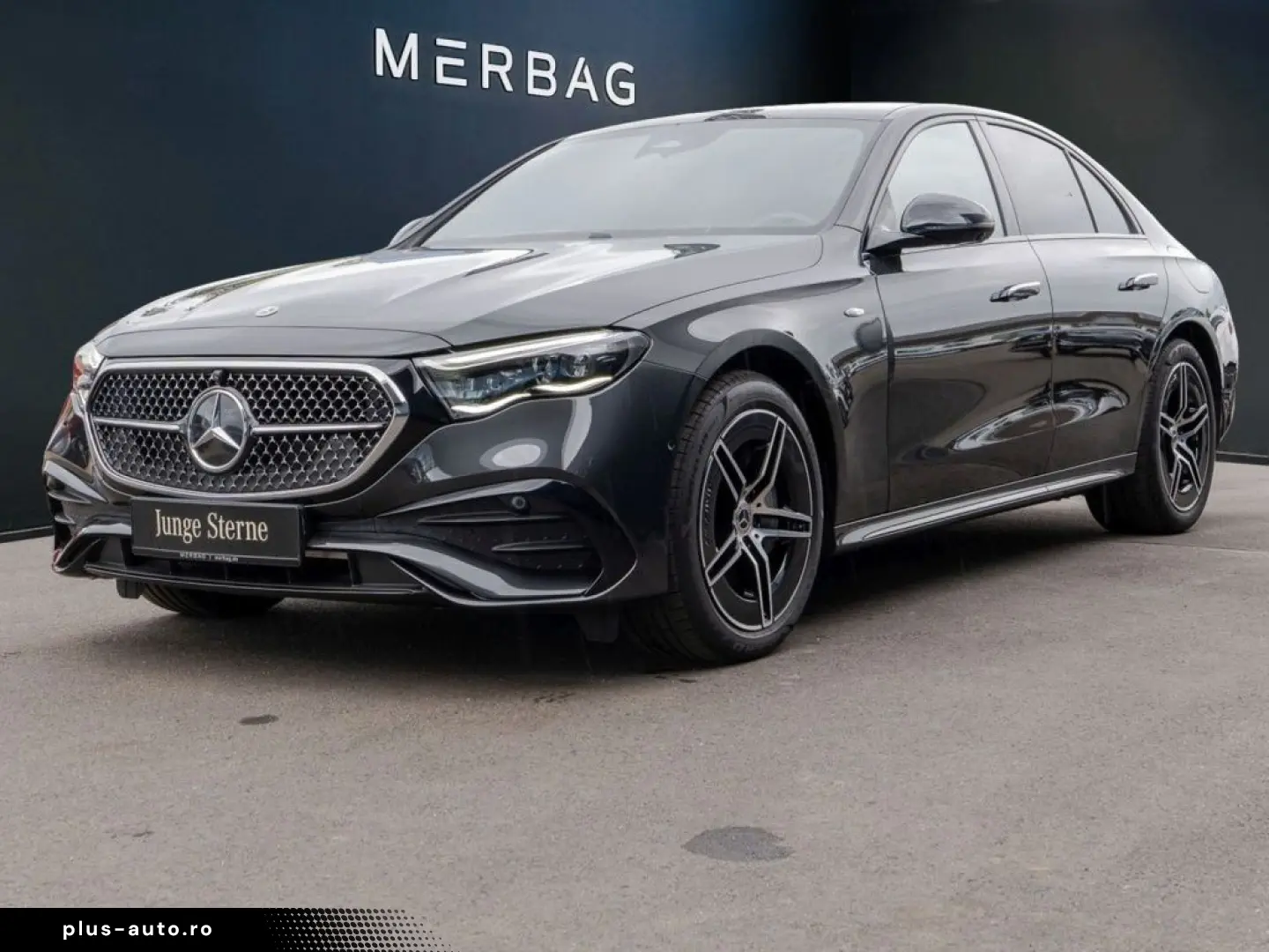 MERCEDES-BENZ E 400 e 4M  AMG Night Pano Superscreen Digital