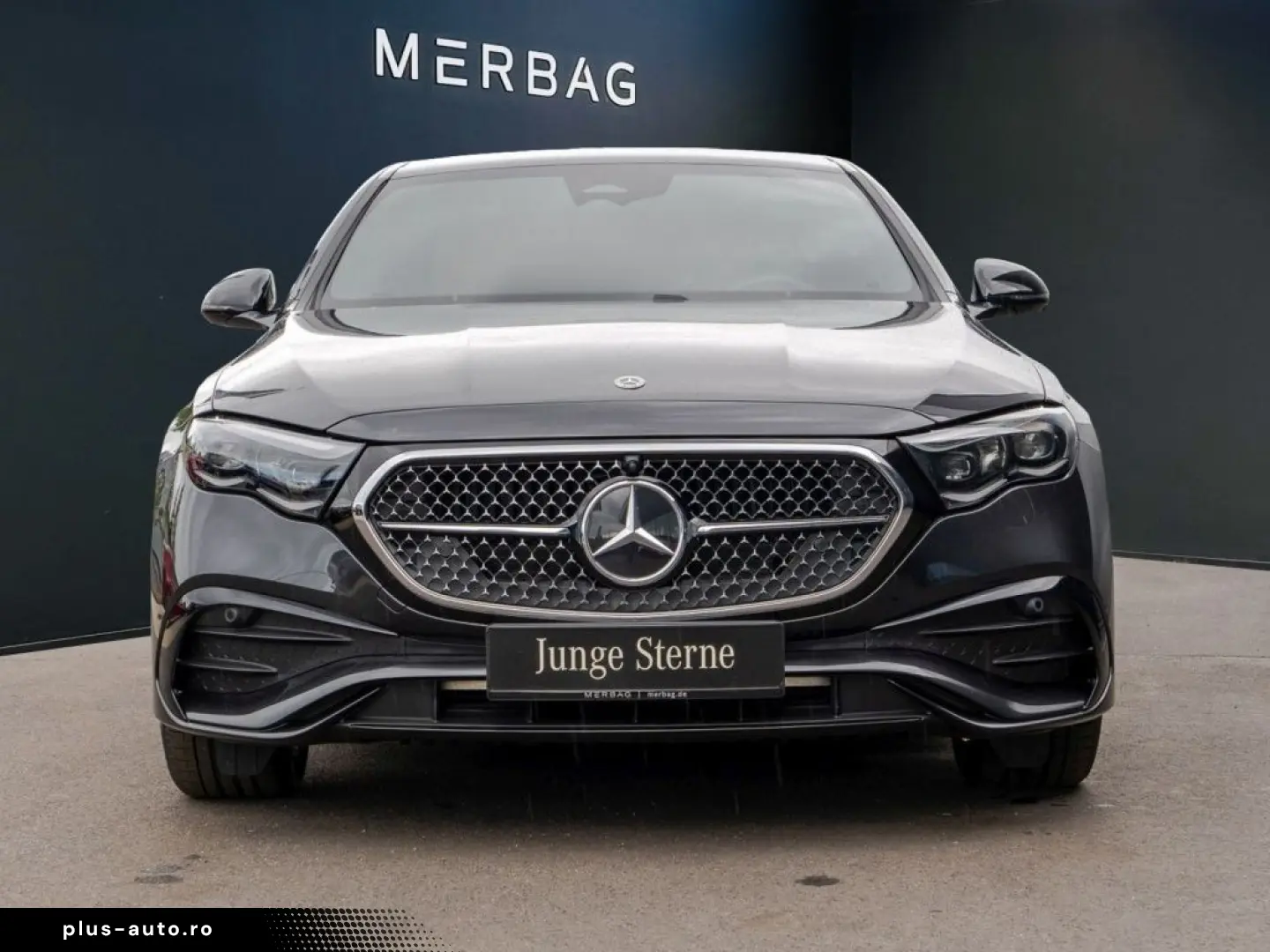 MERCEDES-BENZ E 400 e 4M  AMG Night Pano Superscreen Digital