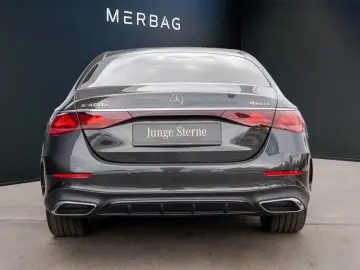 MERCEDES-BENZ E 400 e 4M  AMG Night Pano Superscreen Digital