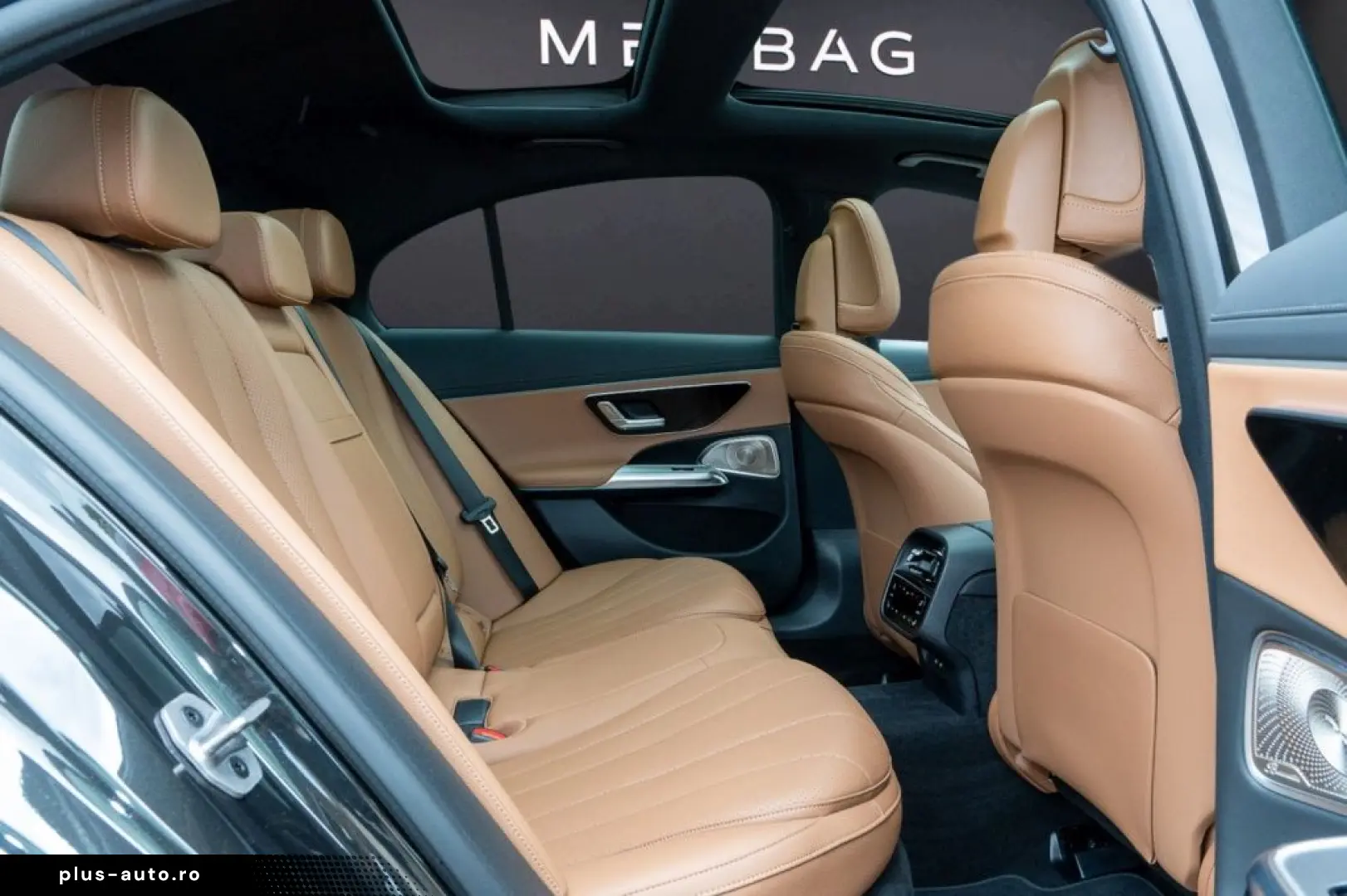 MERCEDES-BENZ E 400 e 4M  AMG Night Pano Superscreen Digital