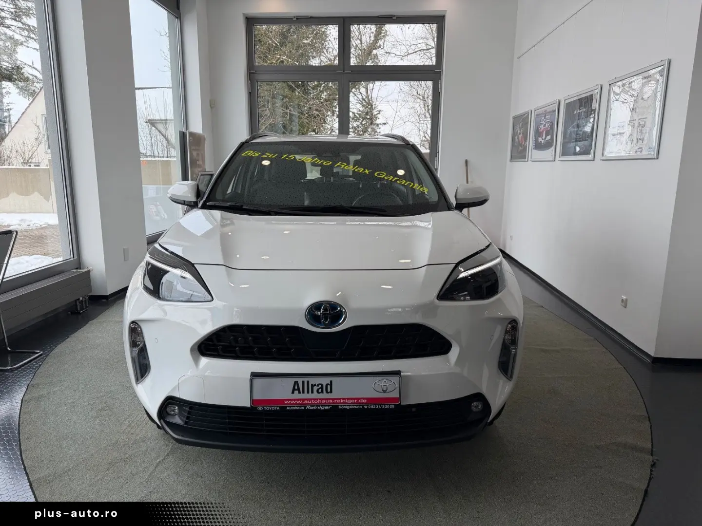 TOYOTA Yaris Cross 1.5l Hybrid 4x4 SHZ PDC v h Kamera
