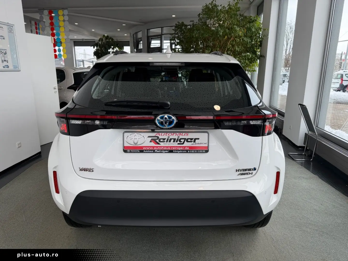 TOYOTA Yaris Cross 1.5l Hybrid 4x4 SHZ PDC v h Kamera