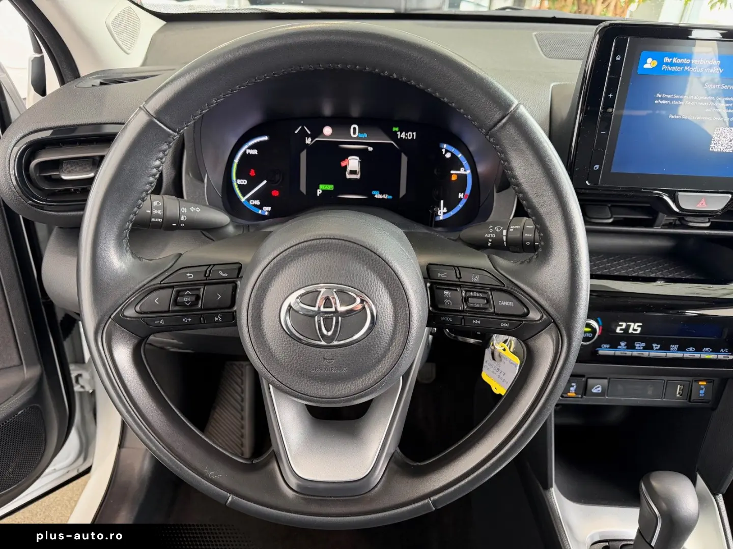 TOYOTA Yaris Cross 1.5l Hybrid 4x4 SHZ PDC v h Kamera