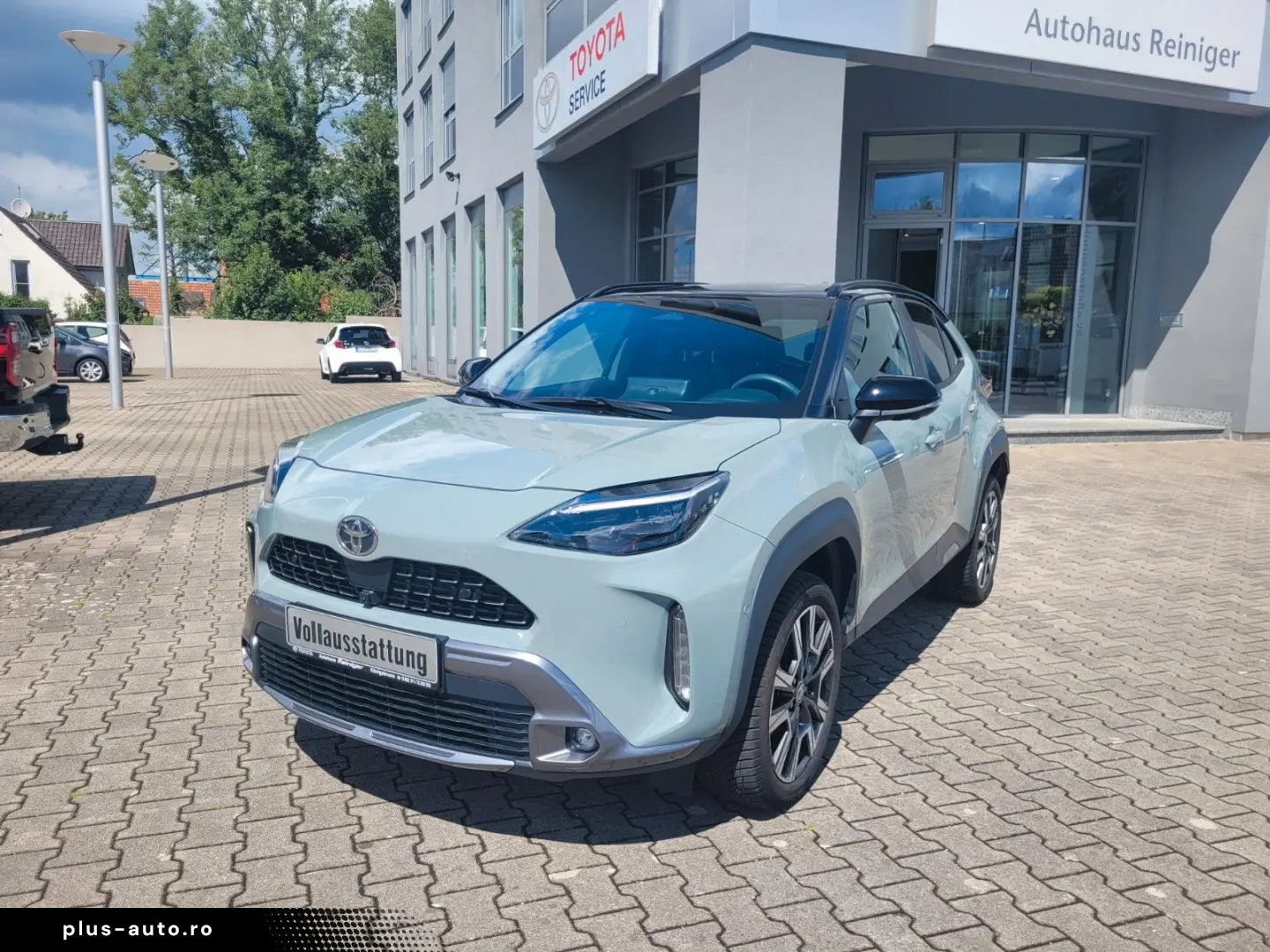 TOYOTA Yaris Cross Hybrid 4x4 Premiere Edt. Vollausst.