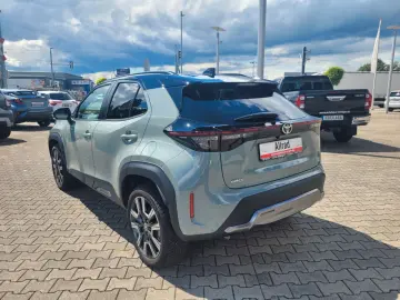 TOYOTA Yaris Cross Hybrid 4x4 Premiere Edt. Vollausst.