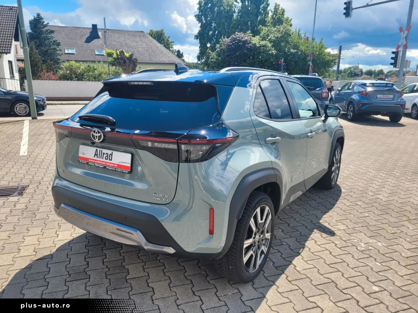 TOYOTA Yaris Cross Hybrid 4x4 Premiere Edt. Vollausst.