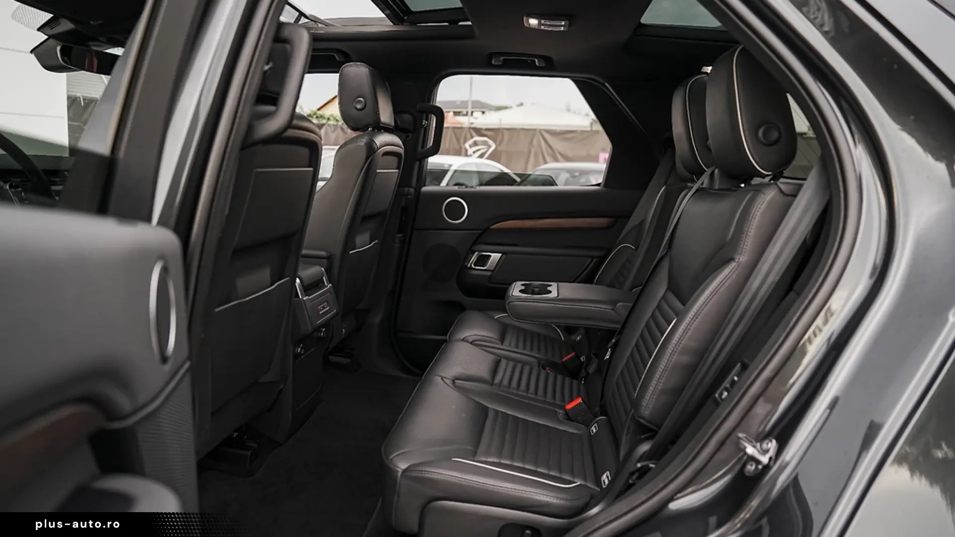 Land Rover Discovery 3.0 L SD6 HSE Luxury