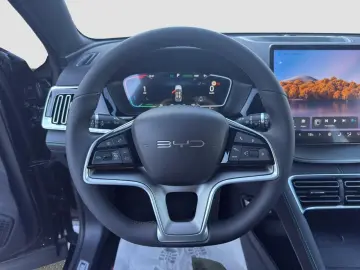 BYD Seal U DM-i Boost PHEV HUD PANO LEDER