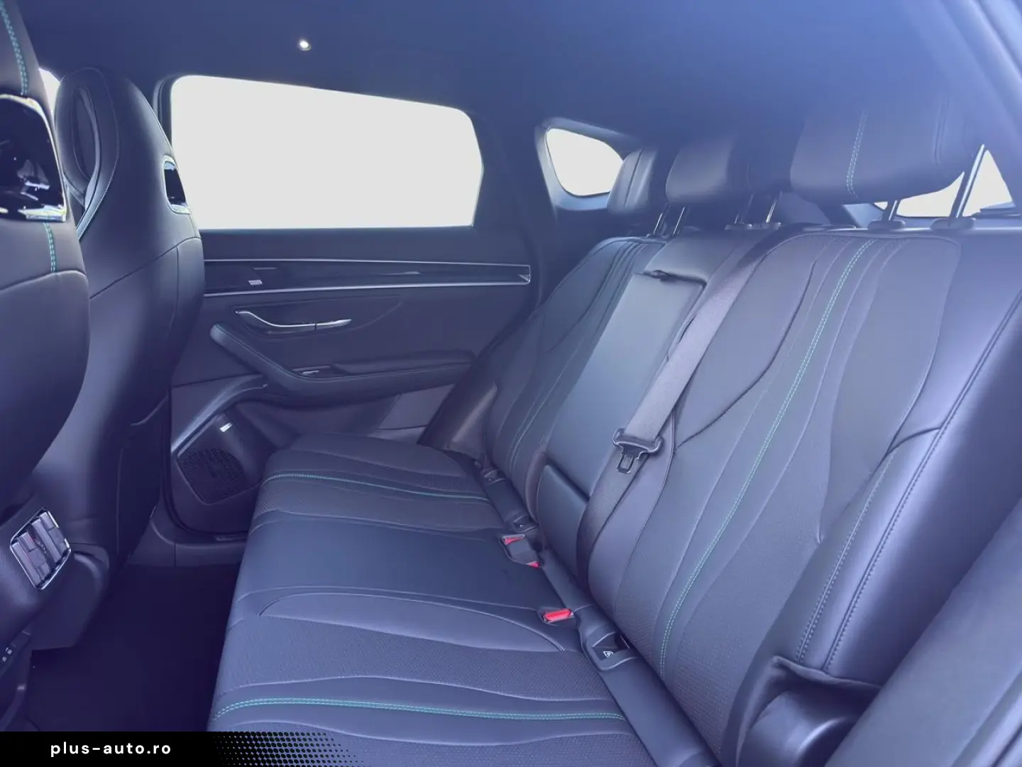 BYD Seal U DM-i Boost PHEV HUD PANO LEDER