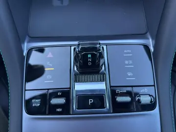 BYD Seal U DM-i Boost PHEV HUD PANO LEDER
