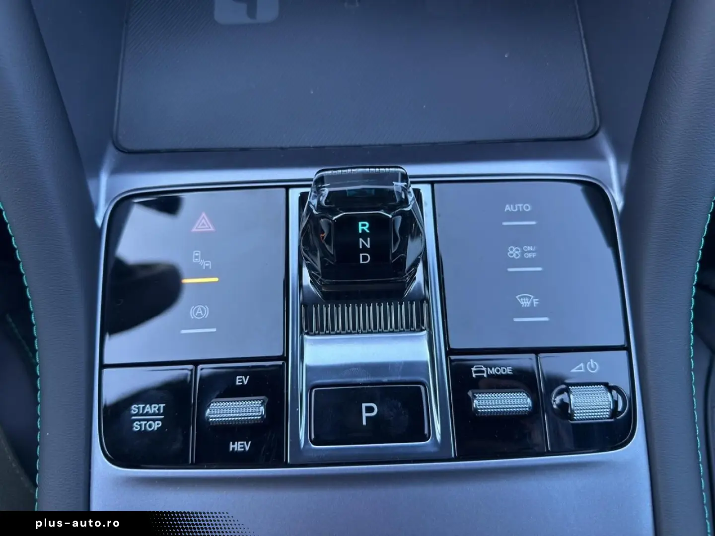 BYD Seal U DM-i Boost PHEV HUD PANO LEDER