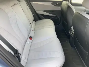 BYD SEAL 6 DM-i Touring Comfort Lite