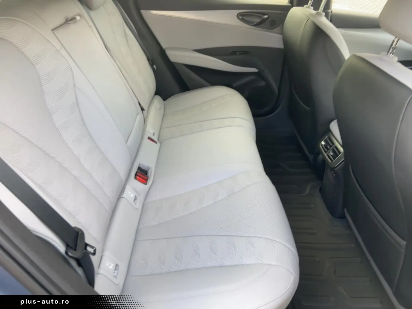 BYD SEAL 6 DM-i Touring Comfort Lite