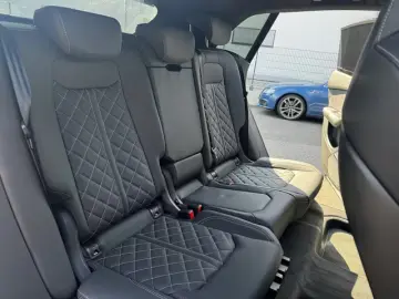 Audi SQ8 4.0 TFSI UVP155.000E Carbon Pano HDMatrix BO
