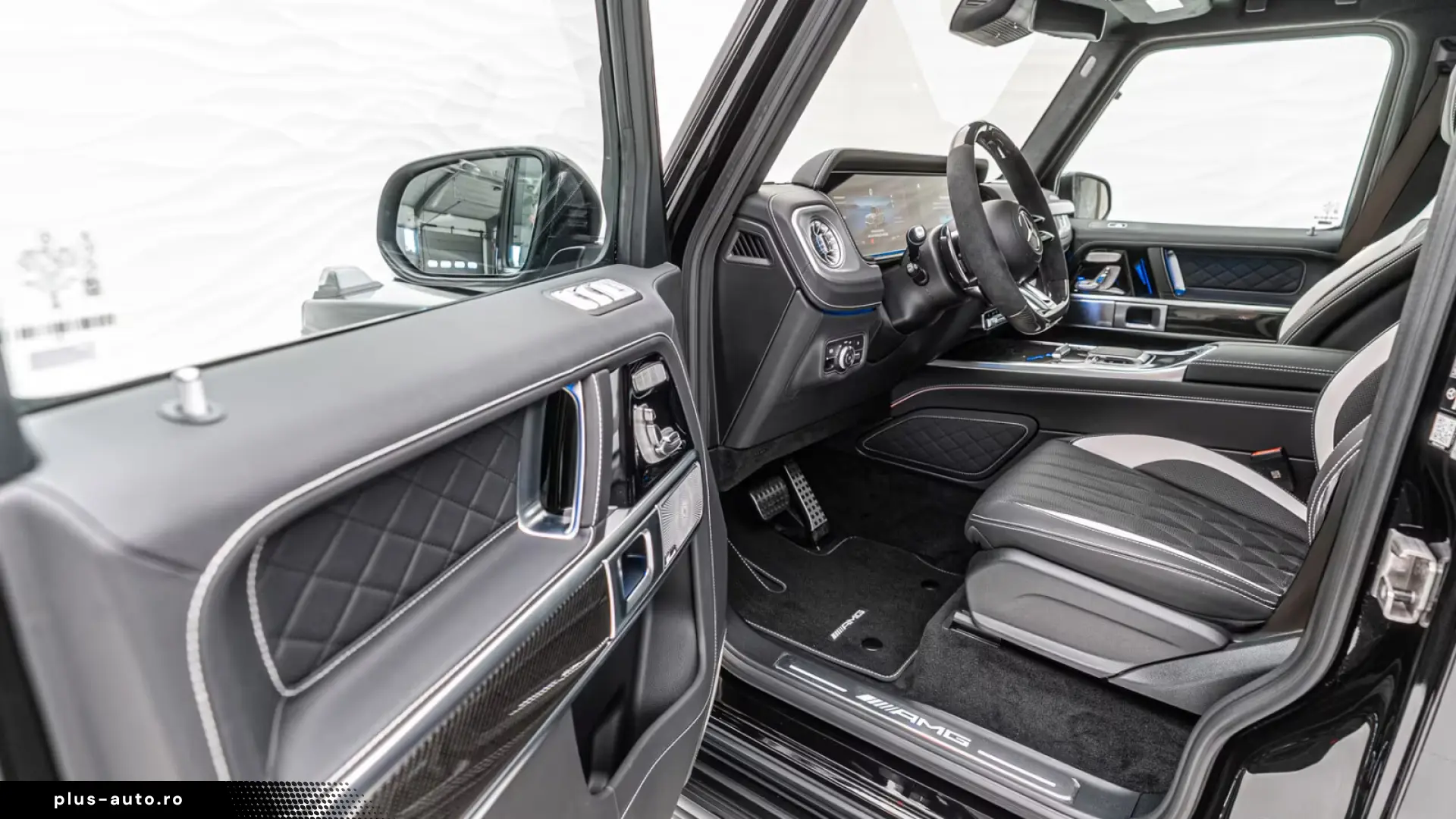 Mercedes-Benz G 63 AMG BRABUS 700 ACTIVE RIDE CONTROL
