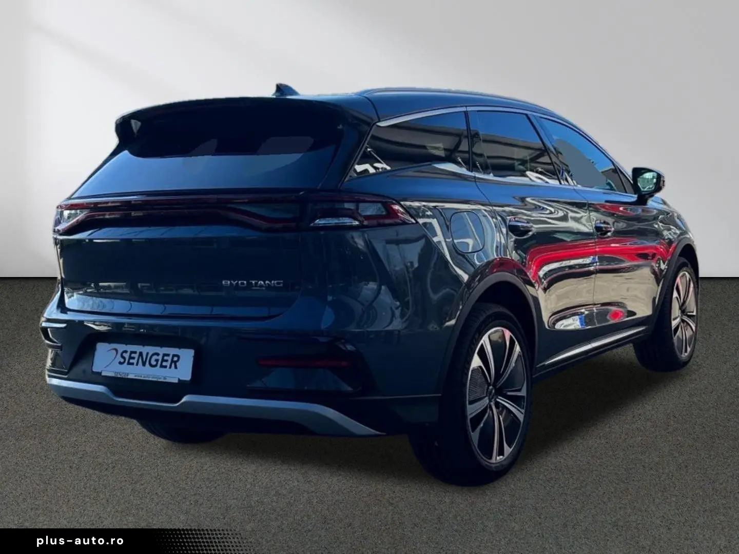 BYD TANG EV AWD 7-Seat Panorama Ambient FACELIFT